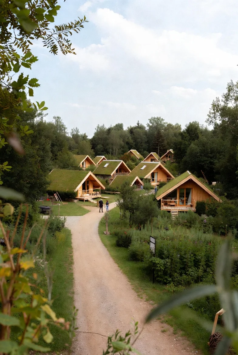 Maisons écologiques partagées en éco-hameau